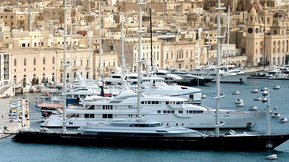 Image for "Good vs bad superyacht – what candidates think"