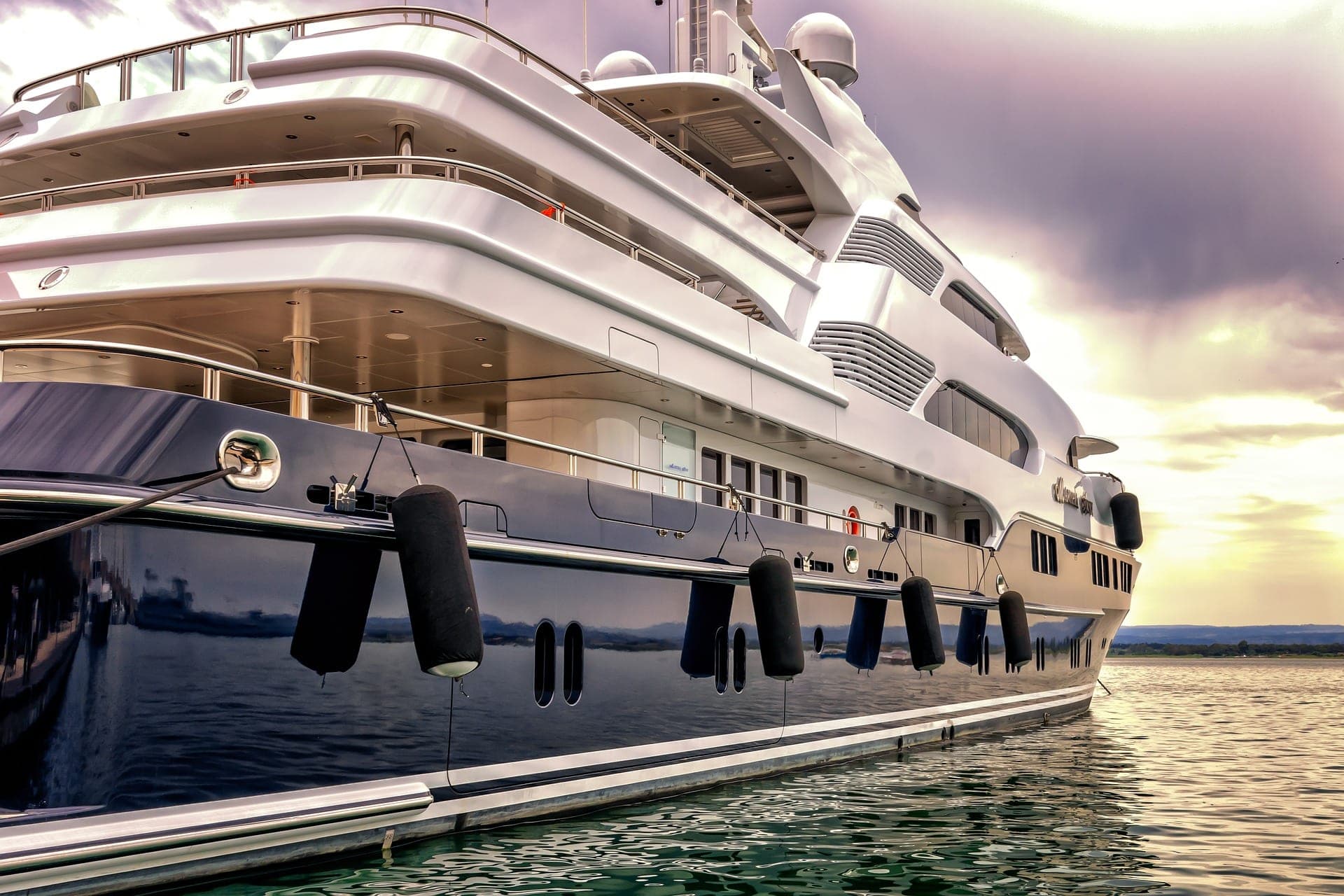 Image for "Do's & Don'ts of Finding a new Yachting Job"